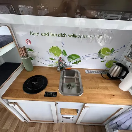 Hausboot Rollyboot Evolution- Feste Am Steg *